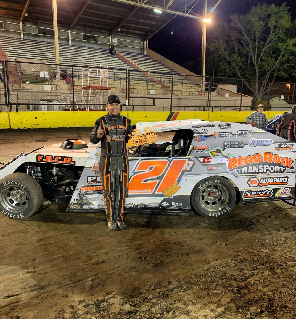 Simmons Completes Two Top Two Runs in Weekend Action; Wins 3rd Feature of 2021