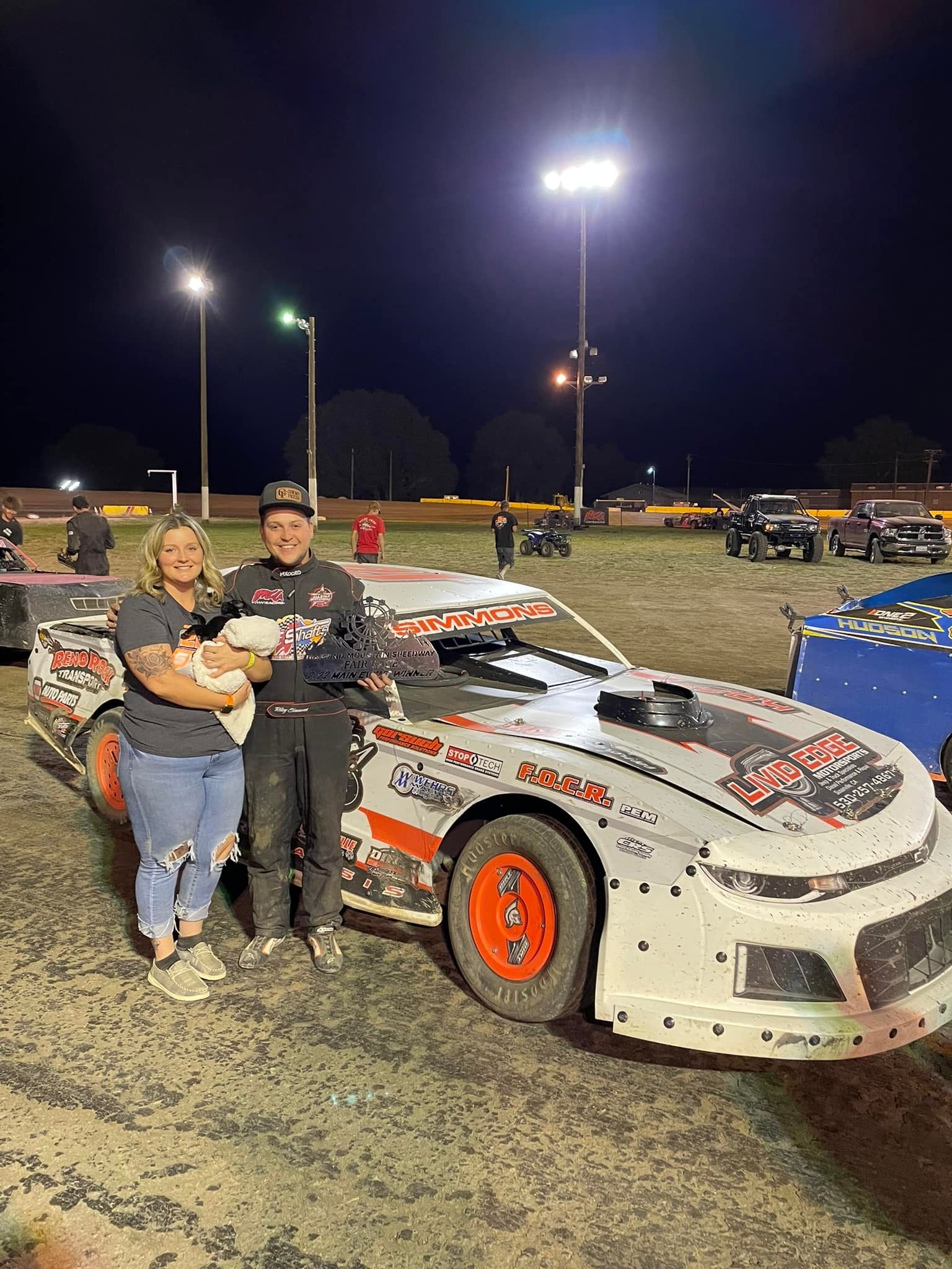 Simmons Wins Stock Car Main; Secures Modified Championship